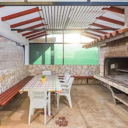 Lovely In With Kitchen *